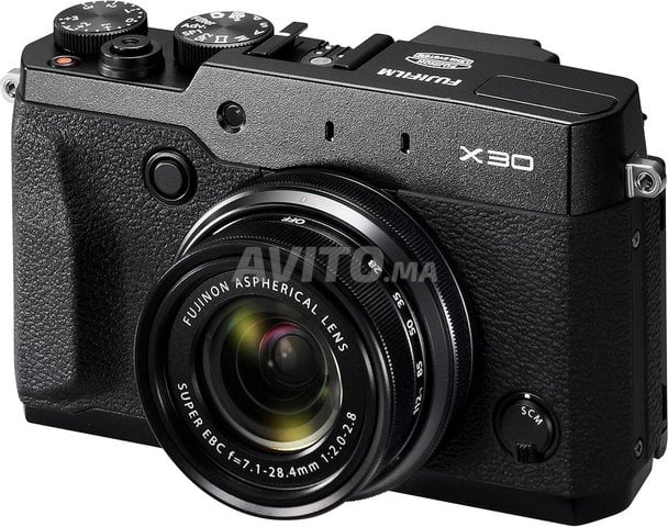 Fujifilm X30 -  Wi-Fi - Digital Camera LCD