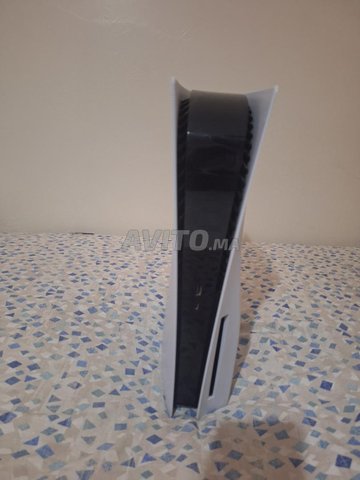 Playstation 5 standard 1116A a vendre