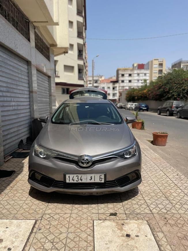 voiture d'occasion Toyota Auris à vendre 