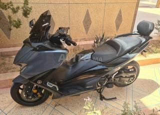 yamaha tmax 560