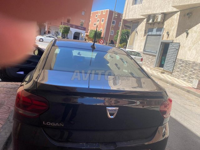 Dacia Logan Essence Automatique 2022 à Laâyoune