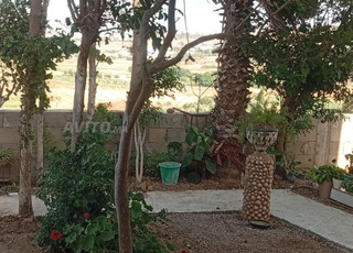 دار مستقلة بجماعة السحتريين بعيدة عن تطوان ب5كلم 