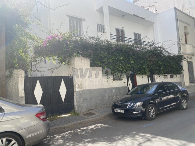 Villa à vendre à côté du bd zerktouni 308m2 