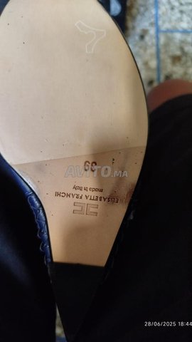 À vendre – Bottines Femme en Cuir Bleu Nuit