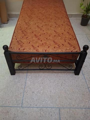 Lit métallique en tres bon etat - 2