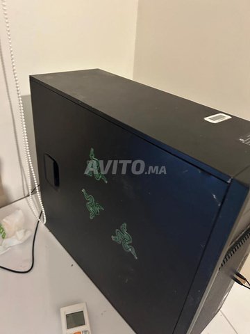 pc gamer avec souris casque razer 