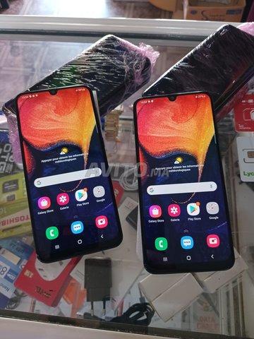 Galaxy a50  128gb bon etat