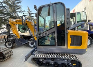 حفارة صغيرة Tymbia 2.8T - محرك Kubota