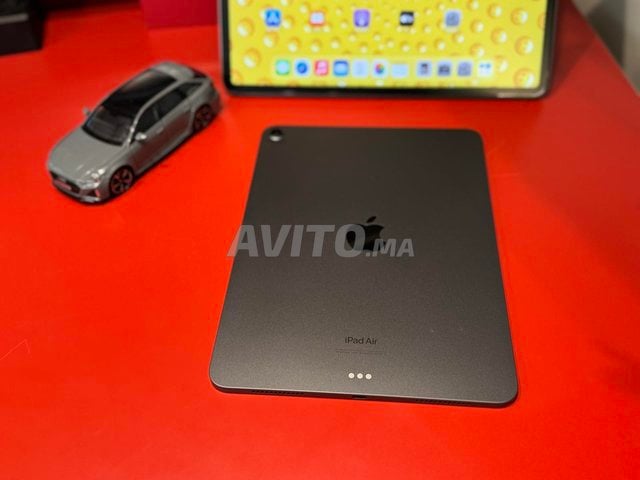 iPad Air 5e génération gris sidéral 10.9