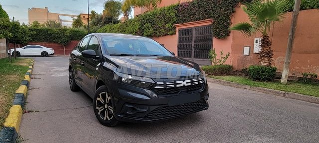 DACIA LOGAN 2024 – TOUTE OPTION – ÉTAT NEUF 