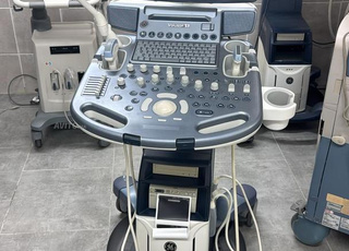 Échographe GE VOLUSON S8