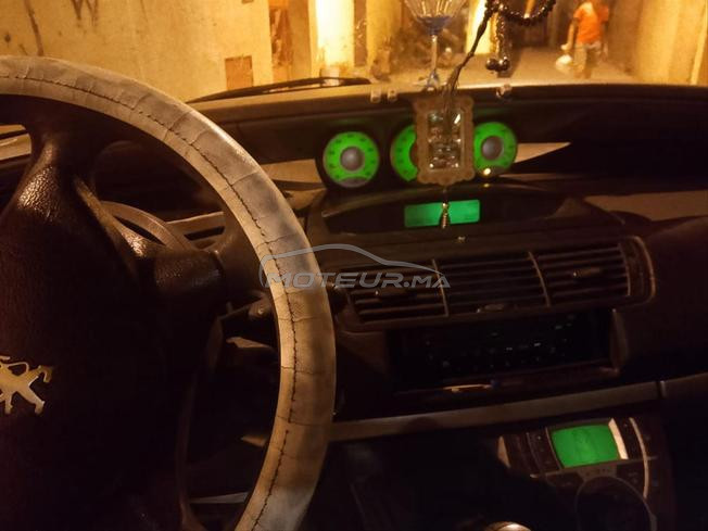 سيارة عائلية في حالة جيدة