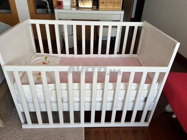 Lit Bébé blanc IKEA evolutif Guilliver