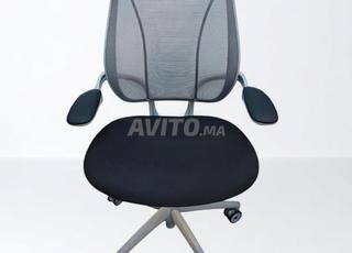 كرسي بعجلات هيومانسكيل ليبرتي رمادي/أسود