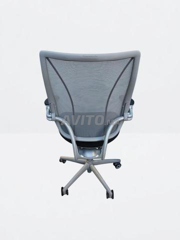 Chaise à roulette humanscale liberty gris/noir