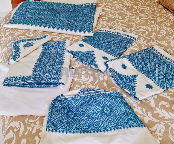 draps et nappe  brodé fassi