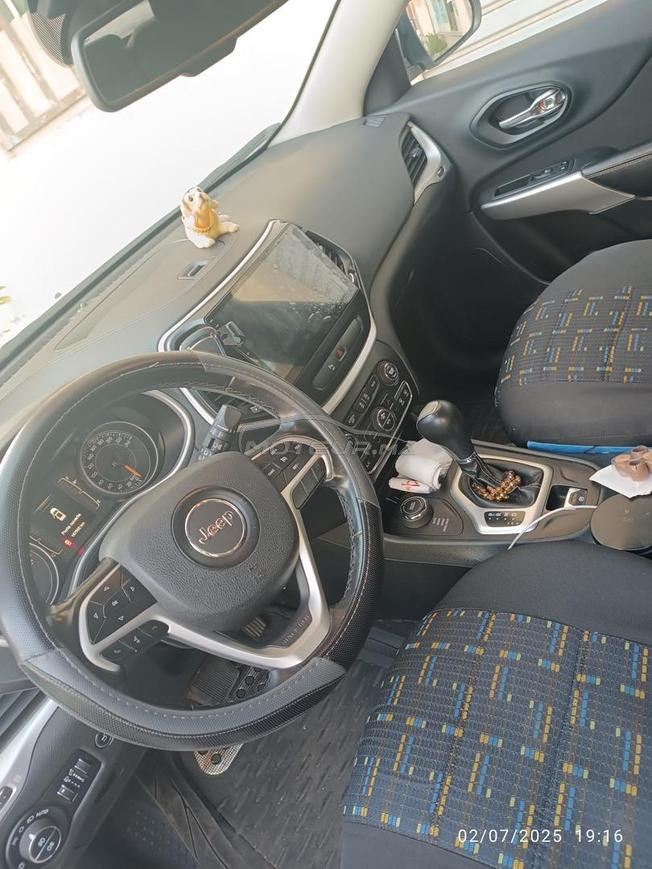Jeep Cherokee Diesel Automatique 2019 à Kénitra