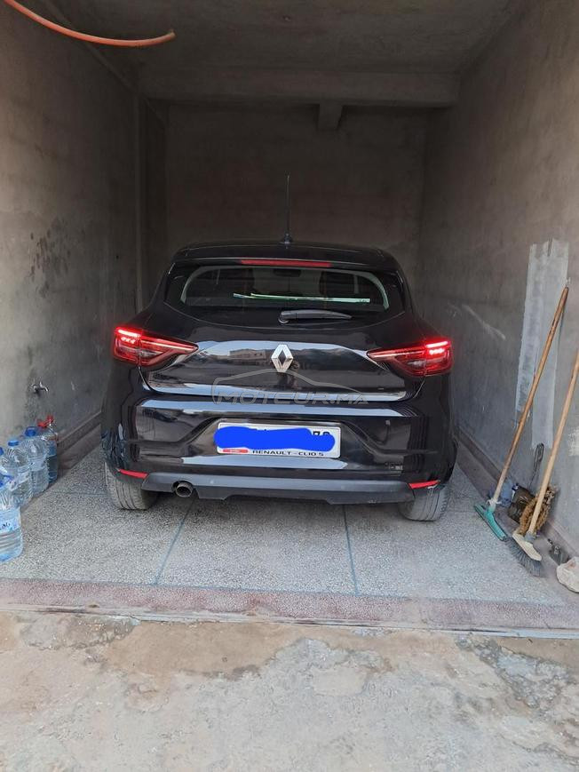 Renault Clio Essence Manuelle 2021 à Khouribga