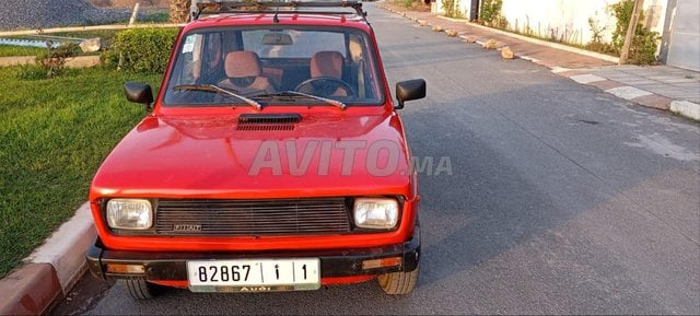 Voiture fiat 127
