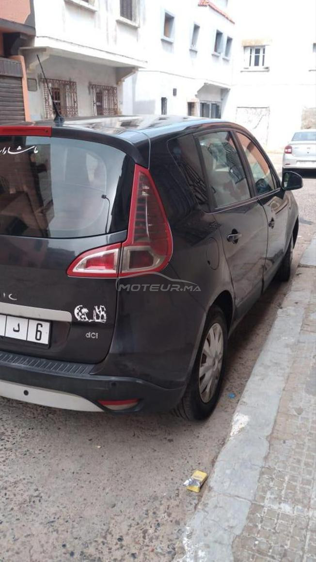 Renault Scenic Diesel Manuelle 2011 à El Jadida