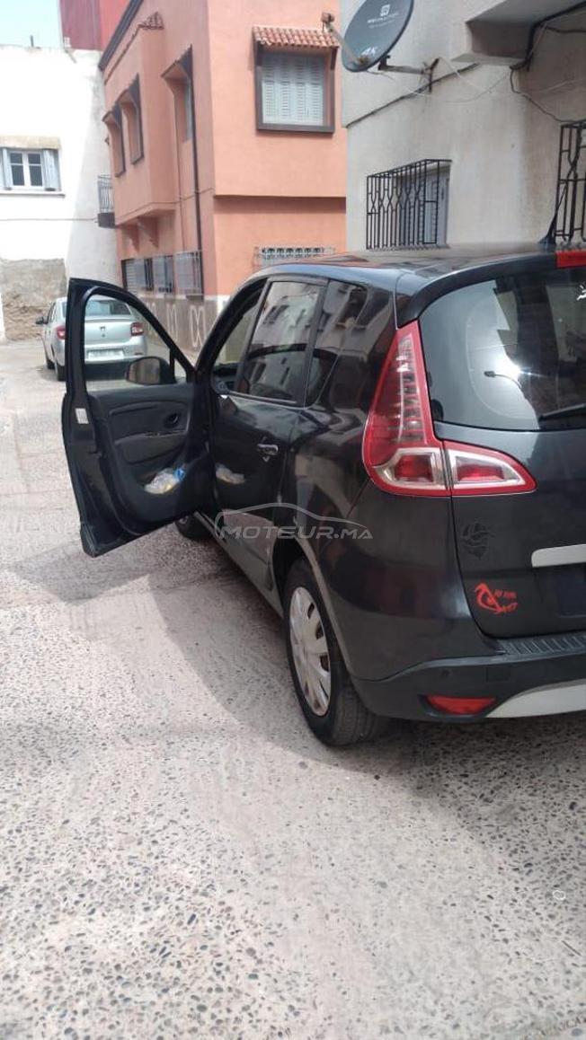 Renault Scenic Diesel Manuelle 2011 à El Jadida