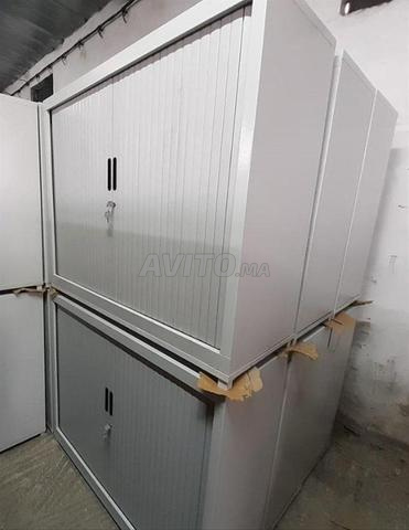 armoire métallique basse avec 2 porte rideaux - 2