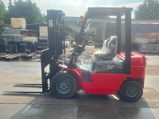 Chariot élévateur  Diesel 2 tonnes - Hauteur 3m