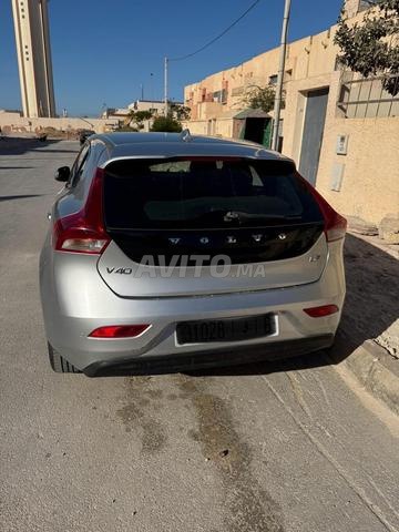Volvo V40 Diesel Automatique 2019 à Dakhla - 2