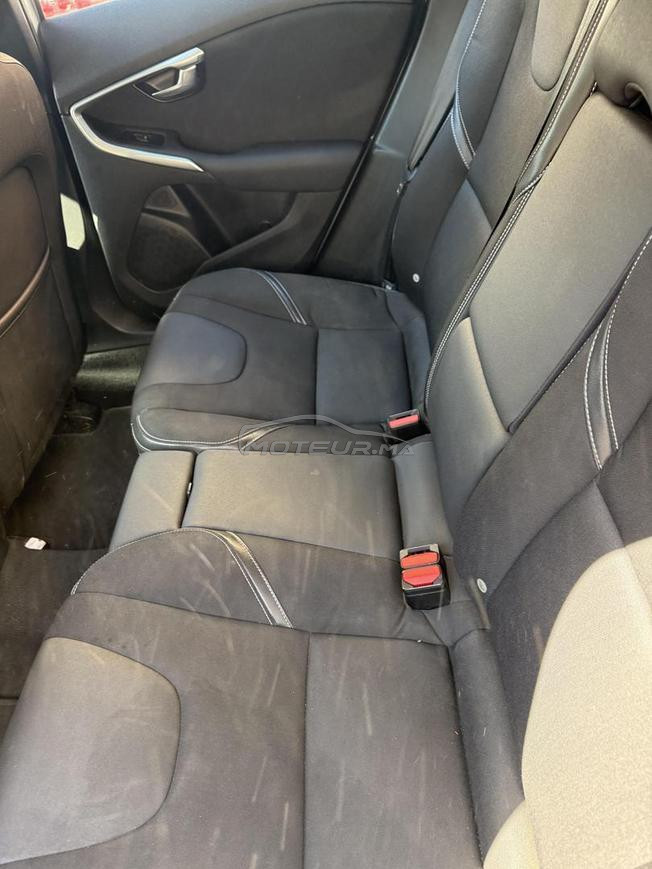 Volvo V40 Diesel Automatique 2019 à Dakhla