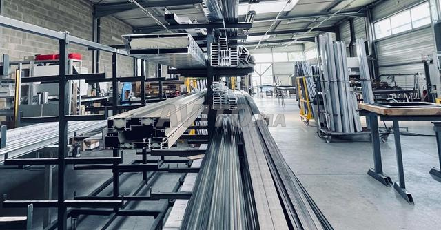  مطلوب عامل أو حريفي في نجارة الألومنيوم