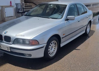 BMW Série 5 Essence Manuelle 1997 à Rabat