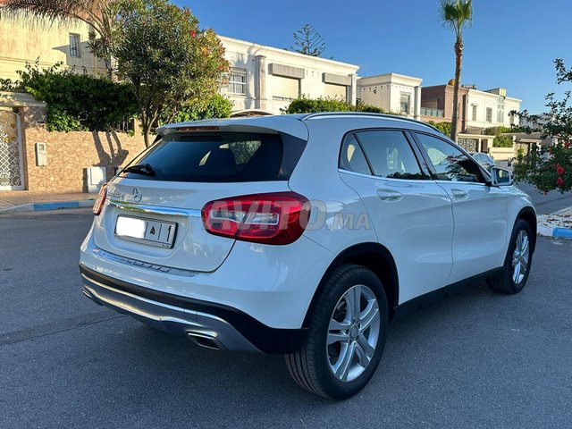 Mercedes GLA 2016 premier main 