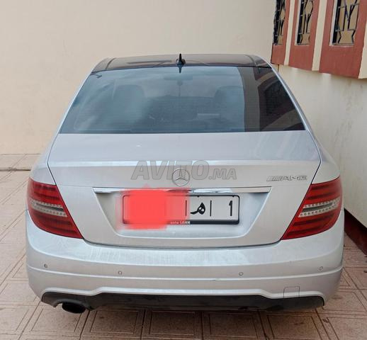 Mercedes-Benz 220 Diesel Automatique 2012 à Safi - 2