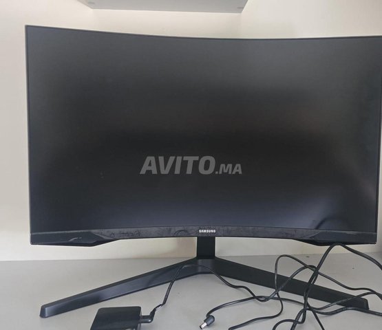 Écran PC Gamer SAMSUNG Odyssey G5 - 27” QHD 165Hz 