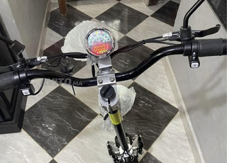 trotinitte electrique tinytom
