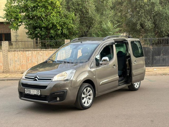 Citroën Berlingo Diesel Manuelle 2016 à Fès
