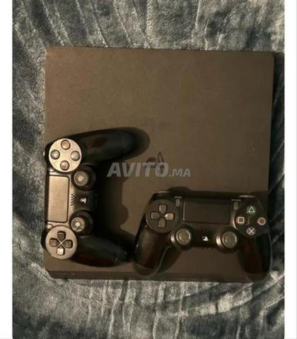 ps4 slim en ligne  500g 1 manette et deux cd games  - 2