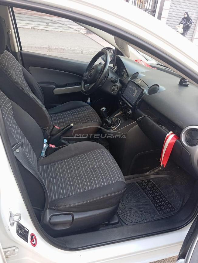 Mazda 2009 essance