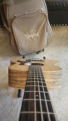 Taylor GS Mini-e Black Limba - Édition limitée - 2