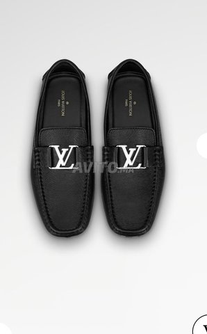 mocassin louis vuitton Homme 44 neuf 