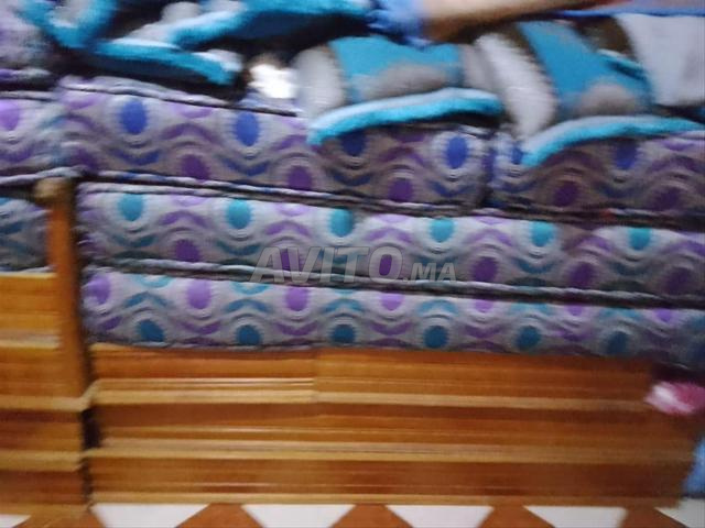 صالون بلدي باقي جديد و لبغاه الف مرحبا