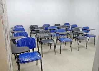 Chaise scolaire avec écritoire