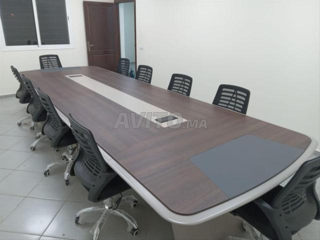 MOBILIER DE BUREAU\TABLE DE REUNION