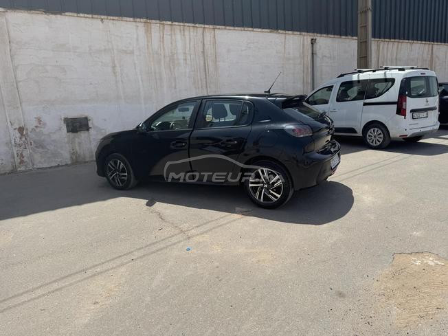 Peugeot 208 Diesel Manuelle 2023 à Casablanca
