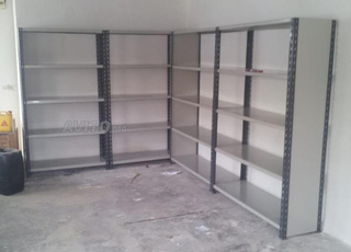 Rayonnage leger galvanisé