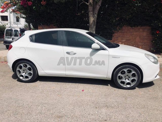 Alfa Romeo Giulietta Essence Manuelle 2011 