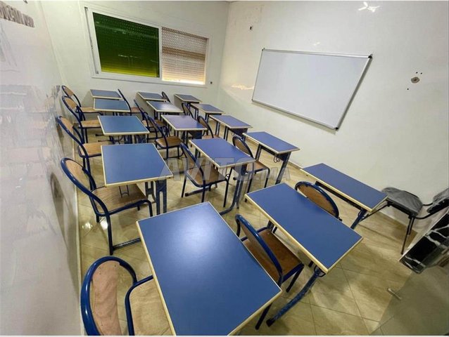table octogonale \ table biplaces \bureau maitre 