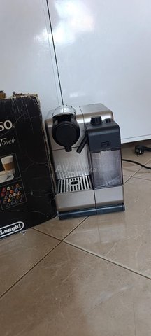 Machine à café Nespresso lattissima touch 