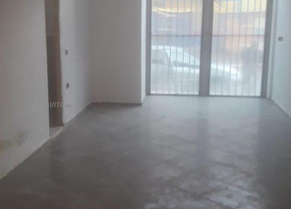 Magazin avec appartement a vendre a Bouznika