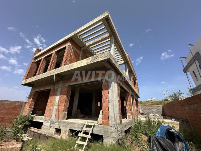 فيلا مزدوجة 3 واجهات في حالة هيكل - 303 متر مربع